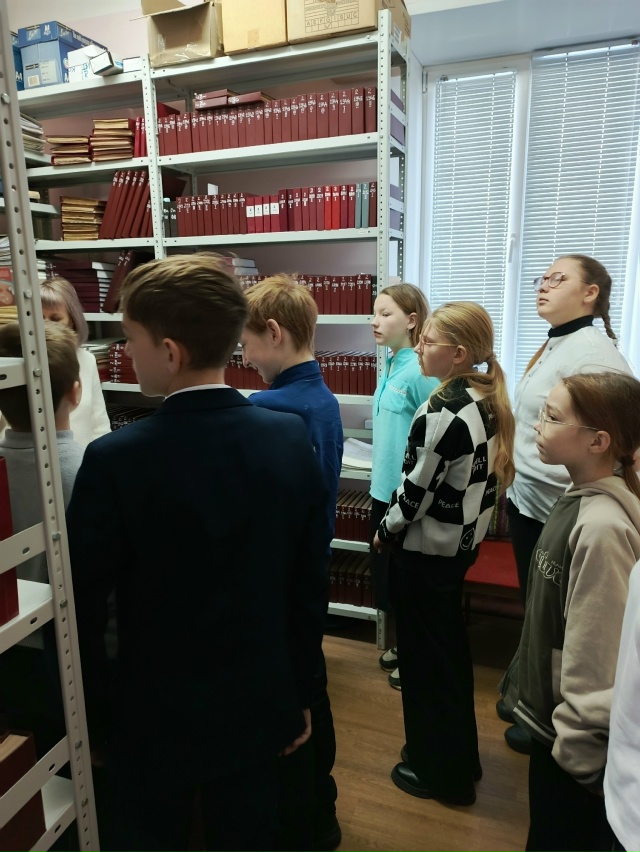 От пера до компьютера: шестиклассники заглянули в «свя...