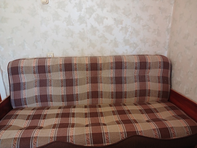 Отдам диван книжка в хорошем состоянии.
Самовынос. Сам?...