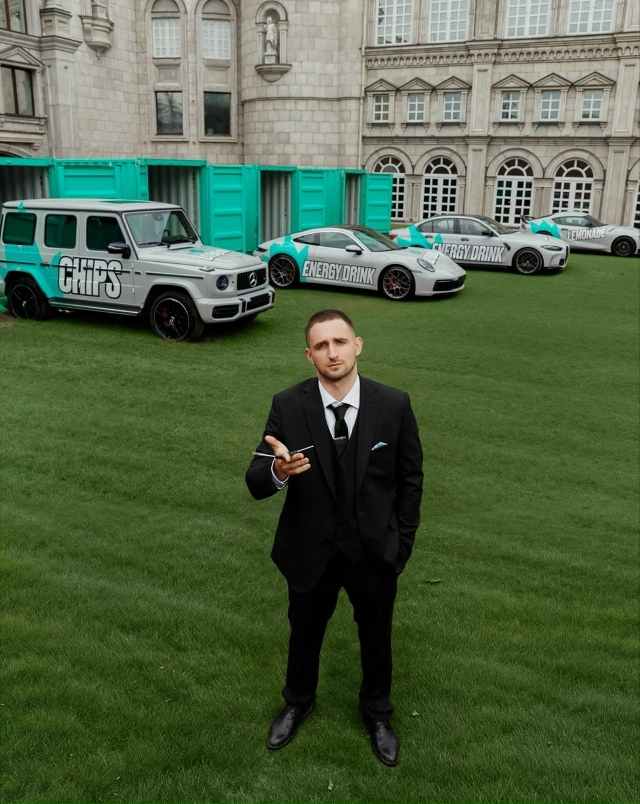 🚫 Литвин заблокировал Адель в Instagram
Подписчики замет?...