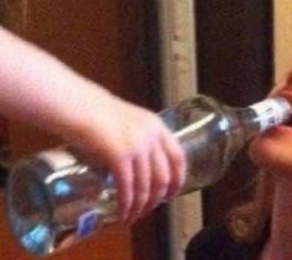 В рот попало, а по усам текло потом