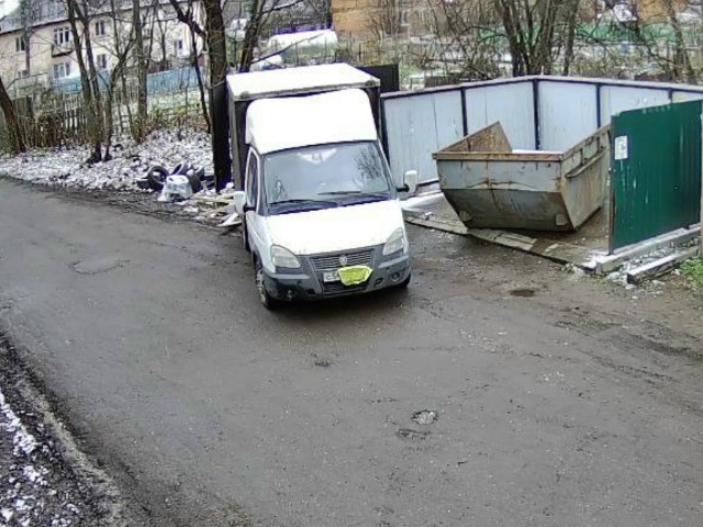 Серых возчиков снова поймали на мусорных площадках в М...