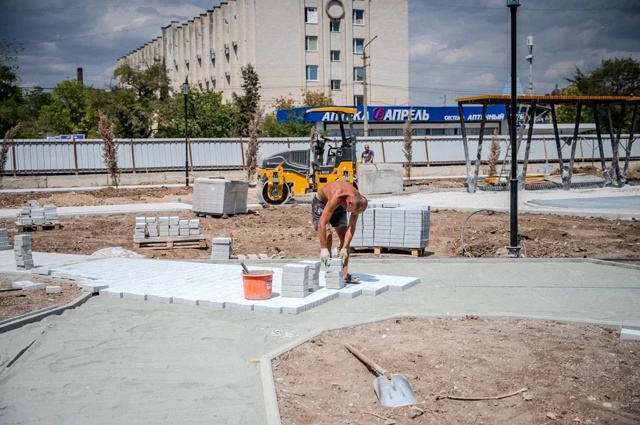 Ежедневно обхожу город, лично контролирую чистоту и по...