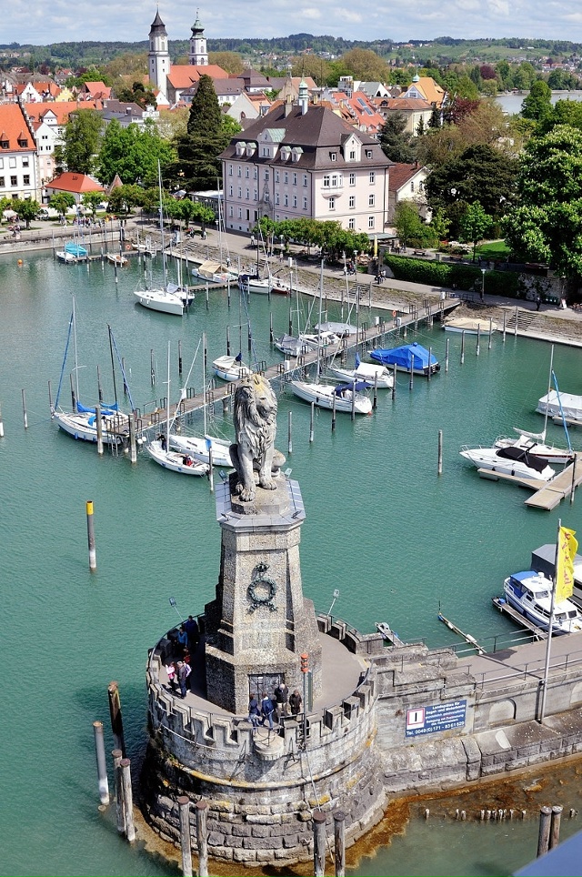 🌍Линдау, Германия
Город-остров на Боденском озере, гд...