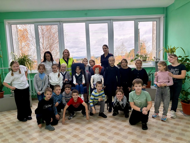 🚦 Перед каникулами школьникам напомнили о безопаснос...