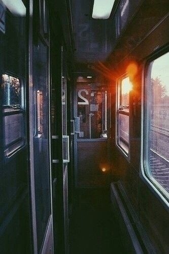 себя на мысли часто ловим,
а в тот ли поезд сели мы?
но ?...