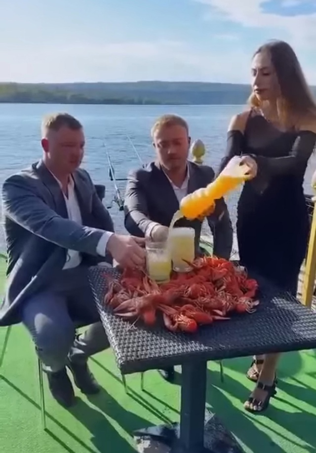 Вот что такое истинный мужской досуг.