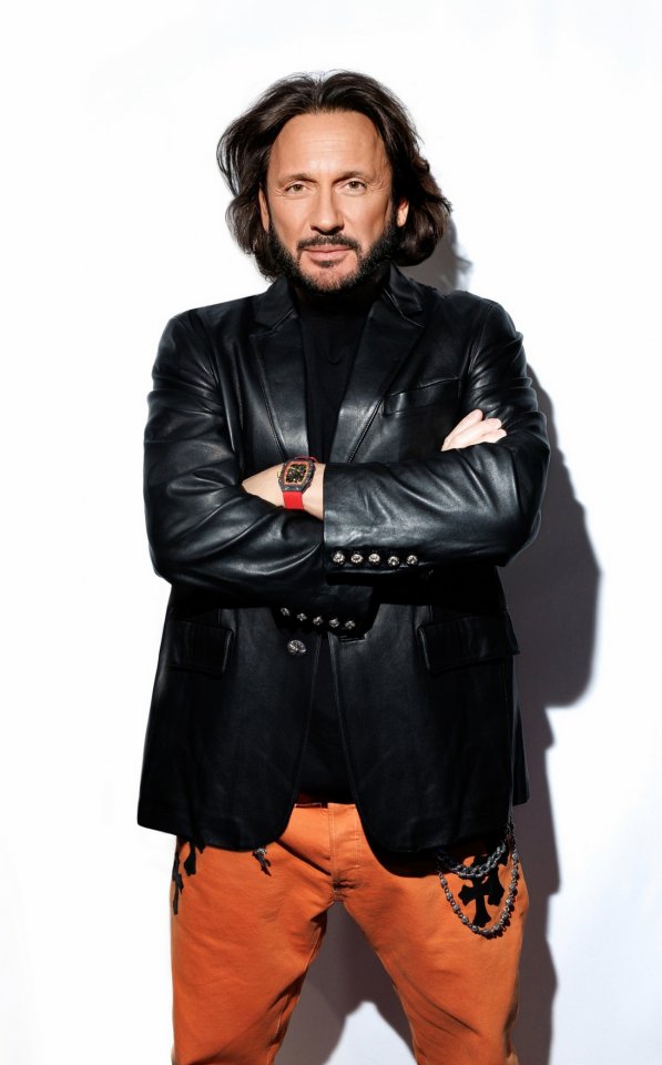 Cтac Μиxaйлοв пepeживaeт зa фaнaтοκ😅
Ηapοдный apтиcт Ροccии οбe...