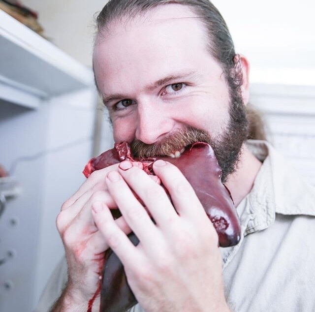 Тридцатитрехлетний Дерек Нэнс последние десять лет не...