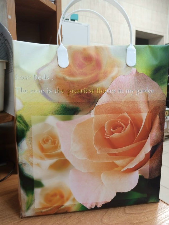 Хозяин найдись! Забыт пакет в магазине Лаваш в пгт. Вер?...