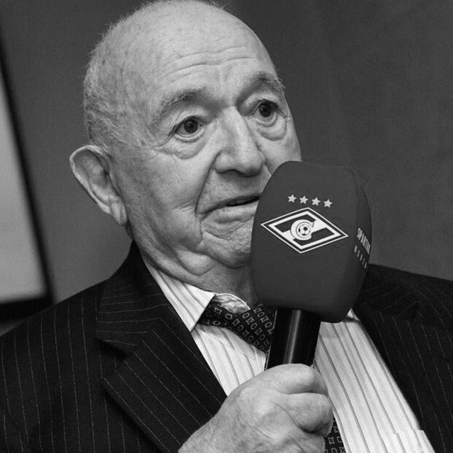 🥀 Умер знаменитый футболист Никита Симонян.
Он был ол...