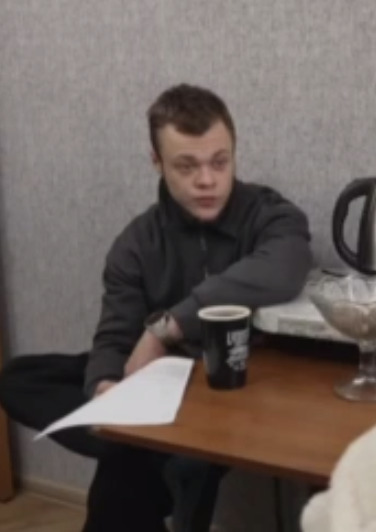 — Кто отец?!
— Тебе какая разница?
Новый выпуск шоу п?...