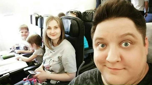 После внезапной смерти Романа Попова его жена Юлия фак...