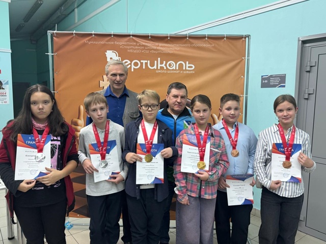 РУССКИЕ ШАШКИ: ПОБЕДНЫЕ СТАРТЫ ЮНЫХ
✳С 9 по 12 октября ...