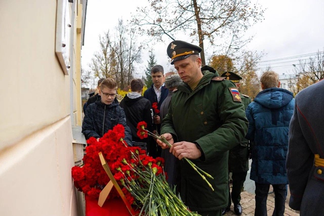 👉В Смоленске открыли мемориальную доску в память о ге...