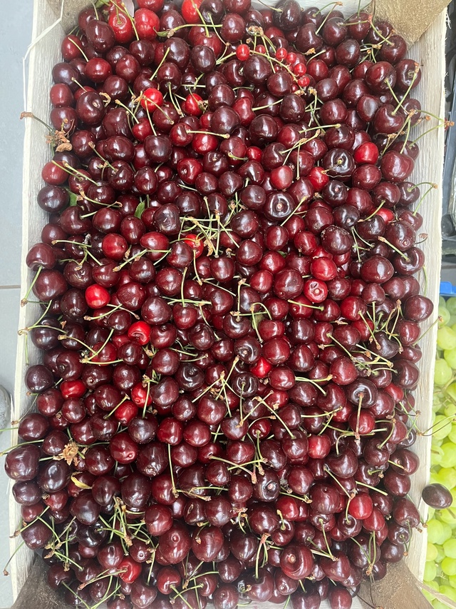 Анонимно
Сегодня в продаже :
Клубника 350₽/кг
Вишня 350₽...