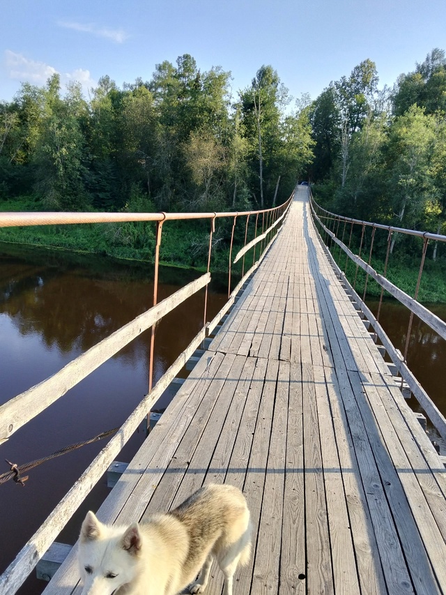 Подвесной мост соединяющий 2 населённых пункта п. Топо...