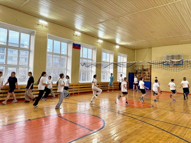 ?Депутат Госдумы Владимир Павлов приехал в Копейск с ...