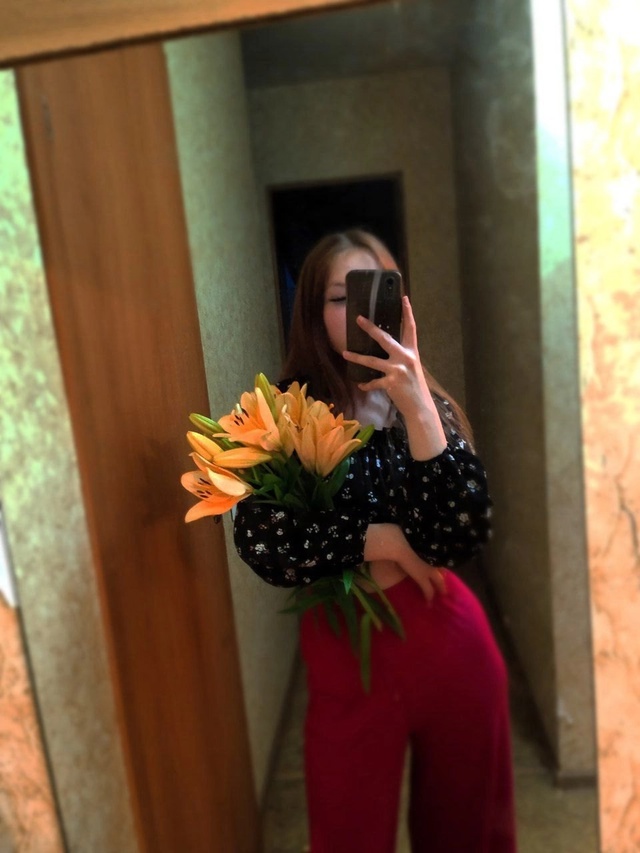 Дорогая моя сестренка! Сегодня тебе исполняется 18 лет,...