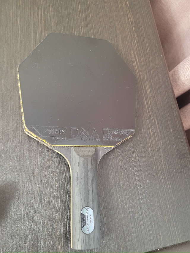 Здравствуйте, потерял теннисную ракетку , маленький п?...