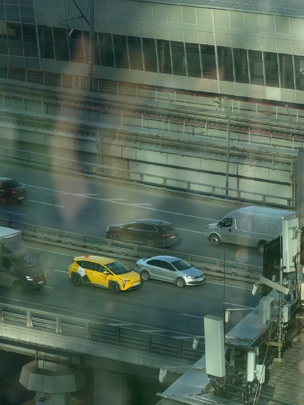 ⚡️ В Москве запустили производство нового электрокара для розничных продаж и использования в такси