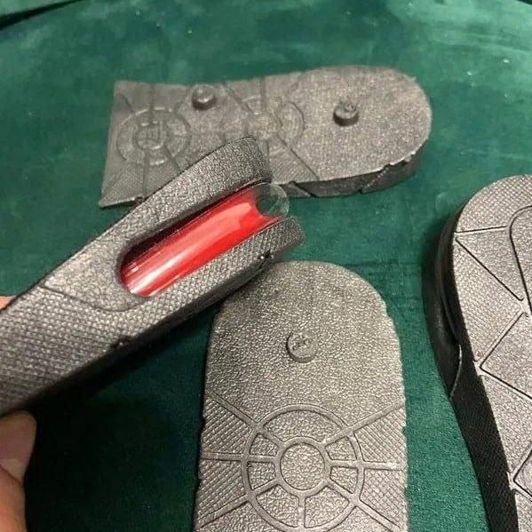 👉Мужчины массово скупают специальные стельки, чтобы ?...