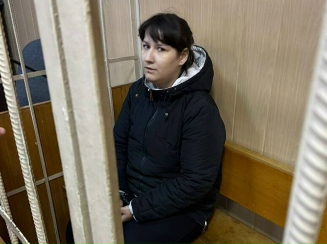 Пьяная мать, страдающая наркозависимостью, задушила с?...