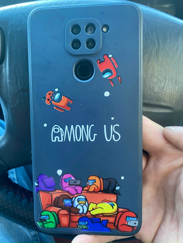 Найден телефон в ТЦ Комсомолец , в Детском мире , отдам ?...