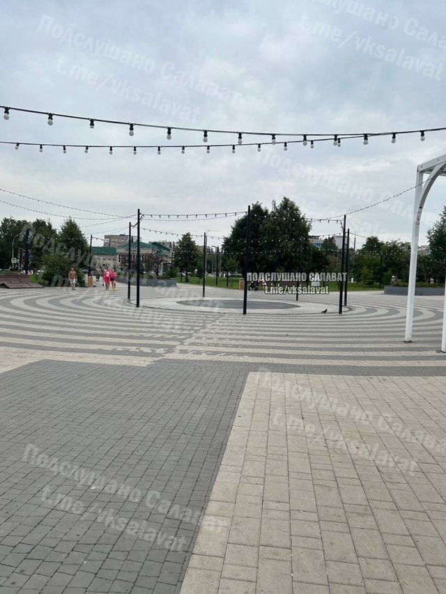 Здравствуйте, кто нибудь в курсе, почему вчера не работ...