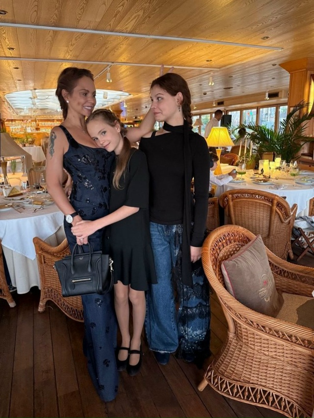 Певица МакSим порадовала поклонников редкими кадрами ?...