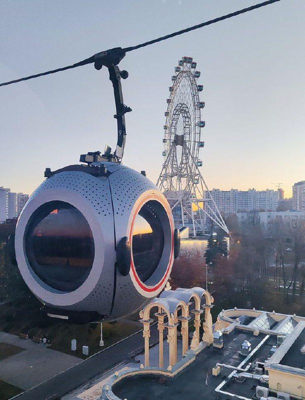 Ой, классно: 8 марта для всех женщин проход на канатку ВДНХ — бесплатный.
Можно сгонять туда с 10:0