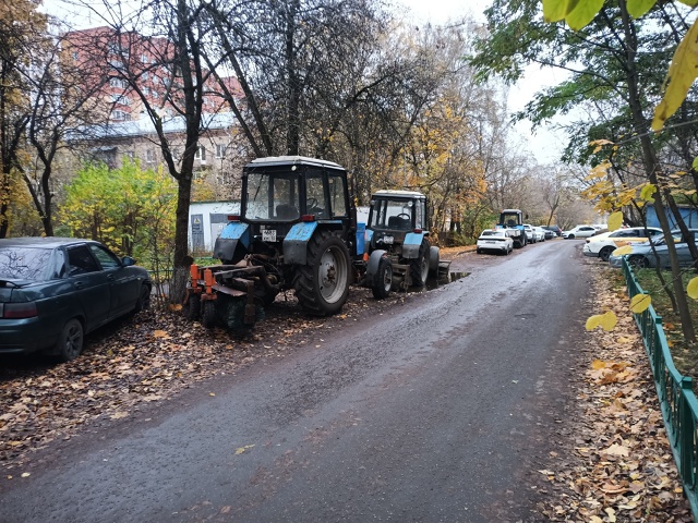 Добрый день. Не прошло и пол года, как перестали устраи?...