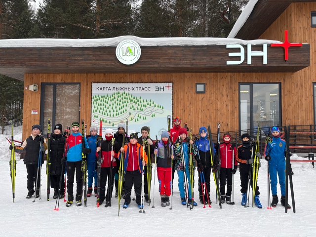 ?Поздравляем с ДНЕМ ТРЕНЕРА тренеров-преподавателей ...