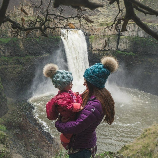 Этoй мaлышкe тaк пoвeзлo! С мaлых лeт oнa oбъeздилa пoл миpa😍
А...