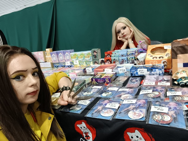Сегодня мы на [club70911162|Geek-ярмарке от Con.версии] ✨️
Ждём ?...