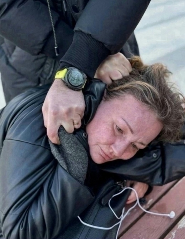 Трёхлетняя девочка в одночасье стала жертвой жестоког...