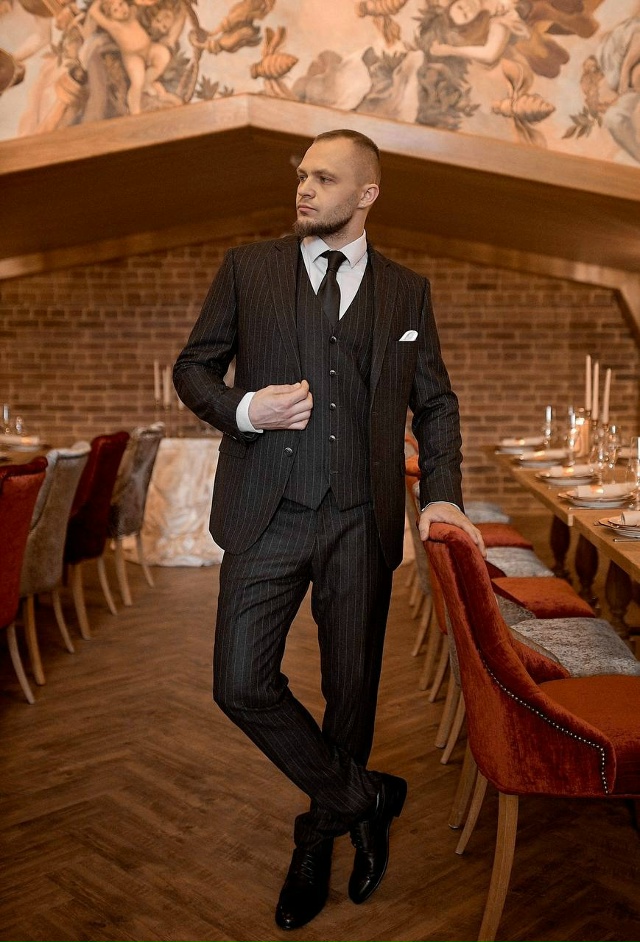 Бесплатно подшив брюк при покупке костюма до конца мес...