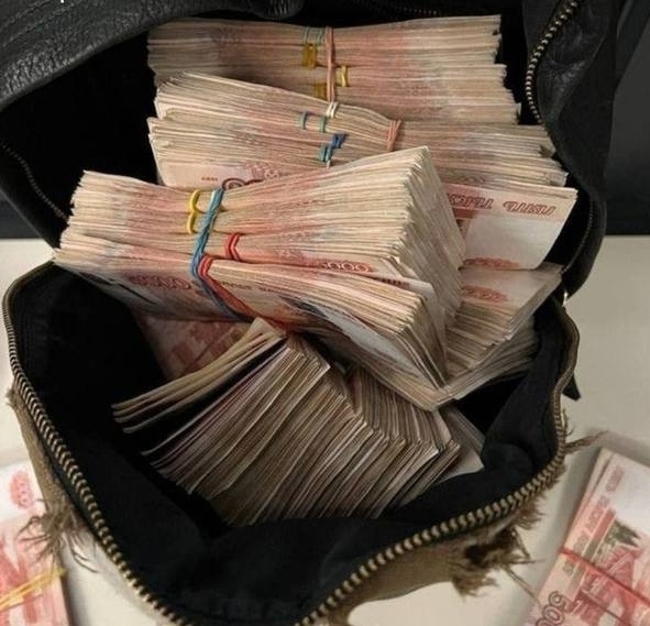 Роман закрыл ипотеку за меня
Он заключил пари с другом...