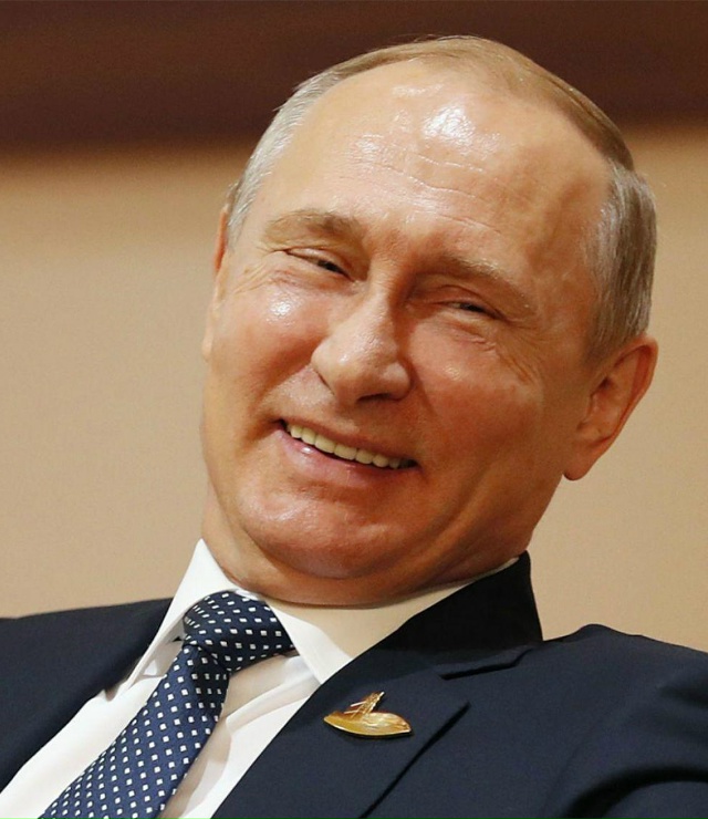 Неловкий момент с участием Дональда Трампа, которому 79...