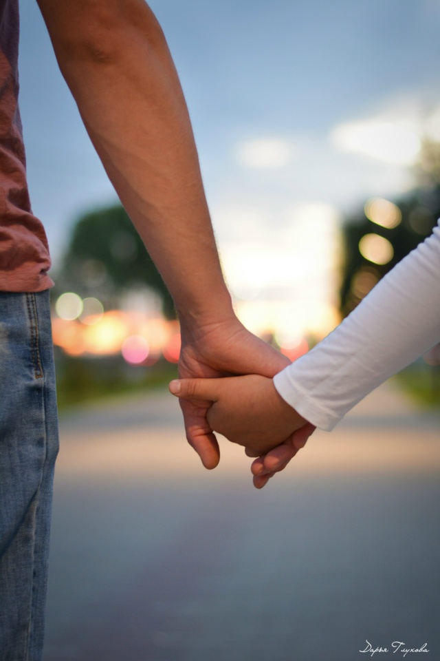 Всех папочек поздравляю с их «профессиональным» праз?...