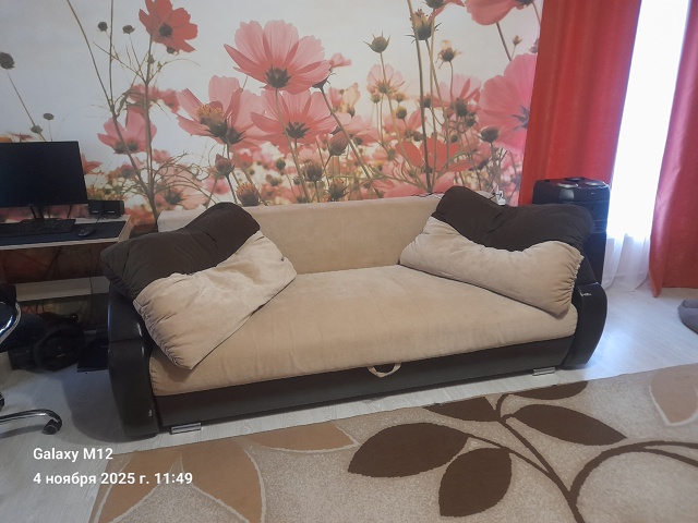 Отдам диван, самовывоз. Все вопросы по телефону 89159894017.