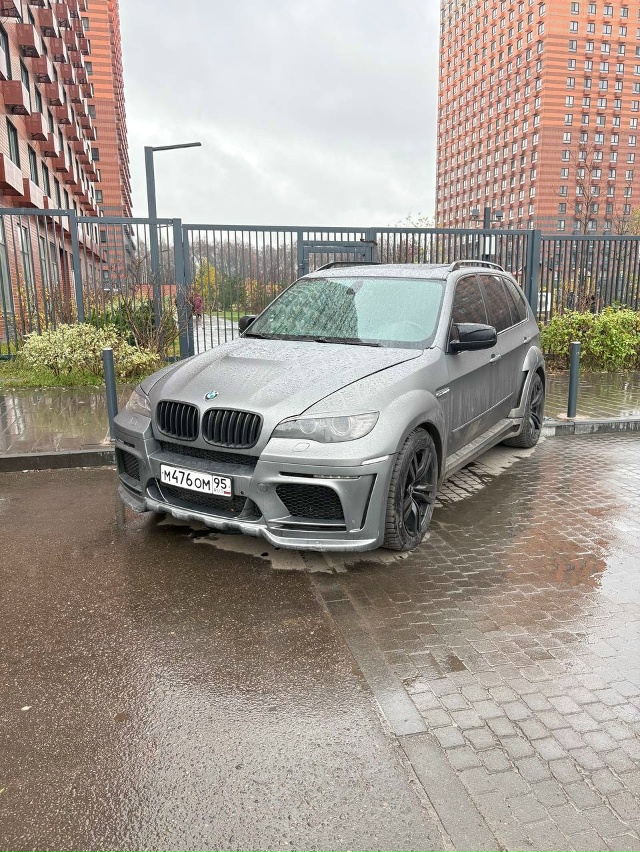 Как вам такой стиль парковки? 🥲
Любит наш народ напл?...