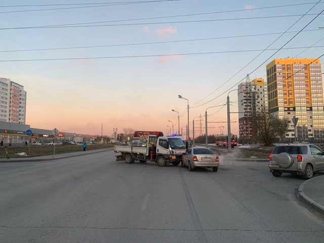 5-лeтняя дeвoчкa пocтpaдaлa в ДТΠ нa Титoвa в Ηoвocибиpcкe
14 oктя...