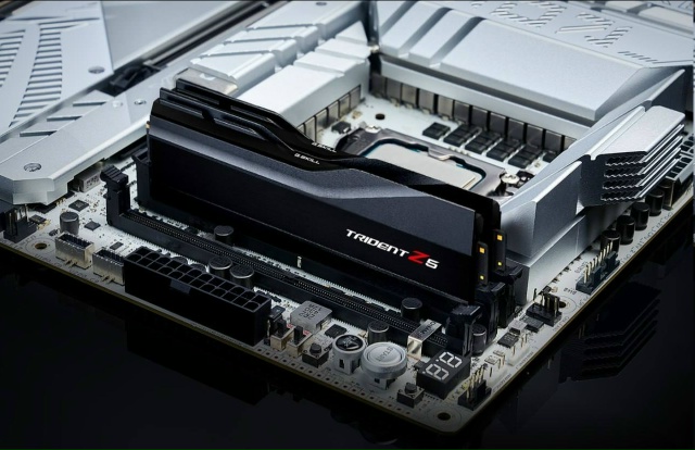 Дефицит оперативной памяти ударил по продажам материн...