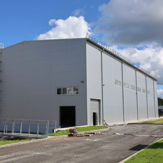 👉 В Вяземском районе открыт первый в России завод пол?...