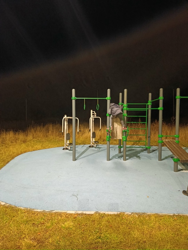 В Минватовском парке кто- то оставил ключи! Заберите, п?...