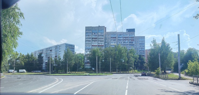 Внимание! Изменились знаки движения по полосам!
Раньше...