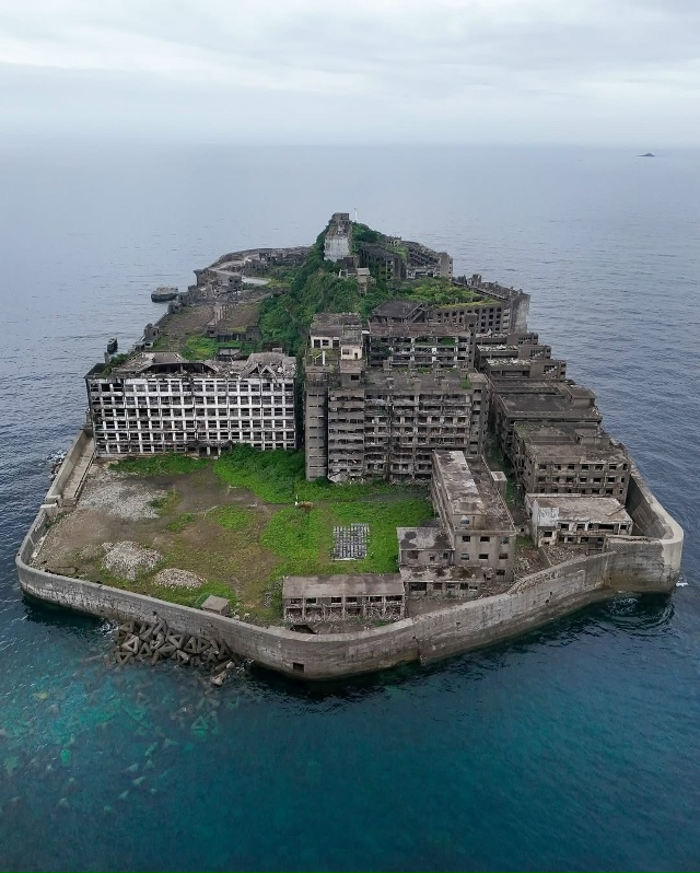 Дистопия из бетона Нигде упадок современности не выг?...