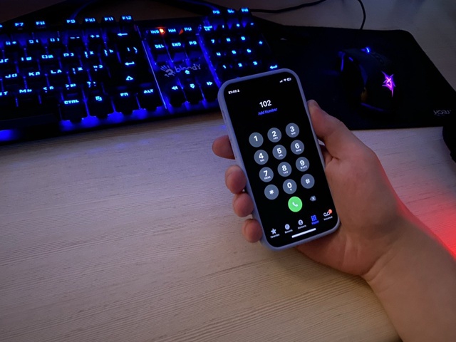 Мошенники атакуют подростков через мессенджеры
Злоум...