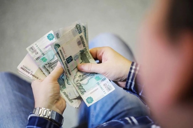 В России захотели резко увеличить МРОТ.
Минтруд Росс?...