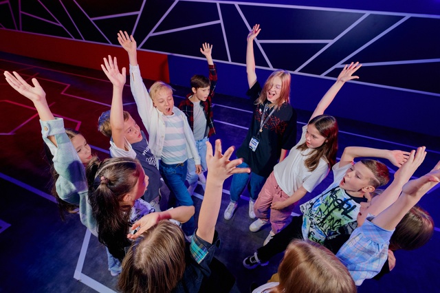 Ты всё ещё думаешь, где отпраздновать день рождения ре?...